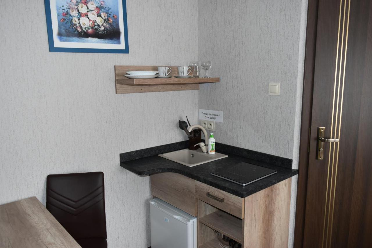 Pokoje Goscinne Katarzyna Kur Debki Exterior photo